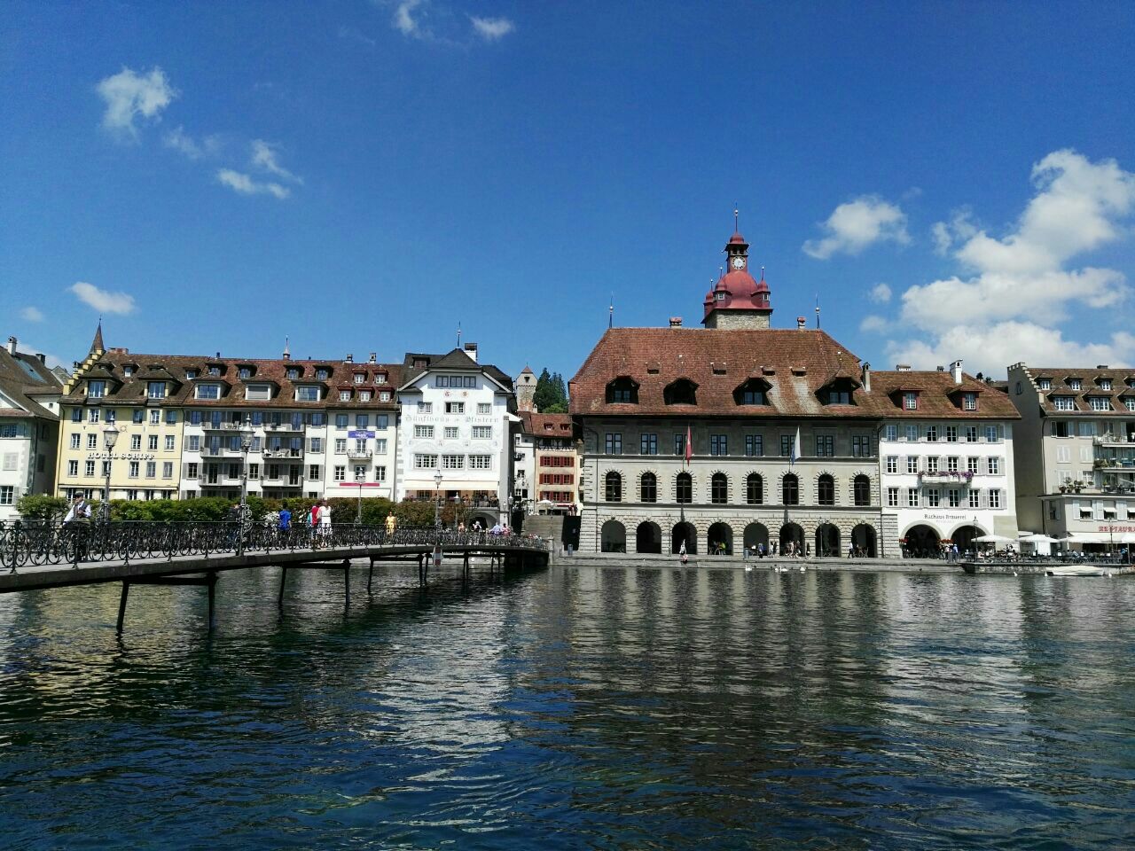 琉森湖旅游景点攻略图
