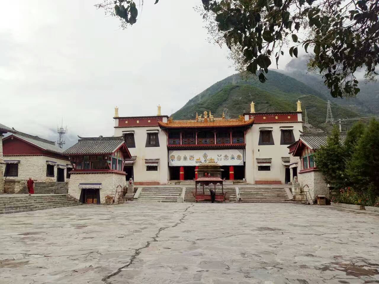 宝殿寺(喇嘛寺)