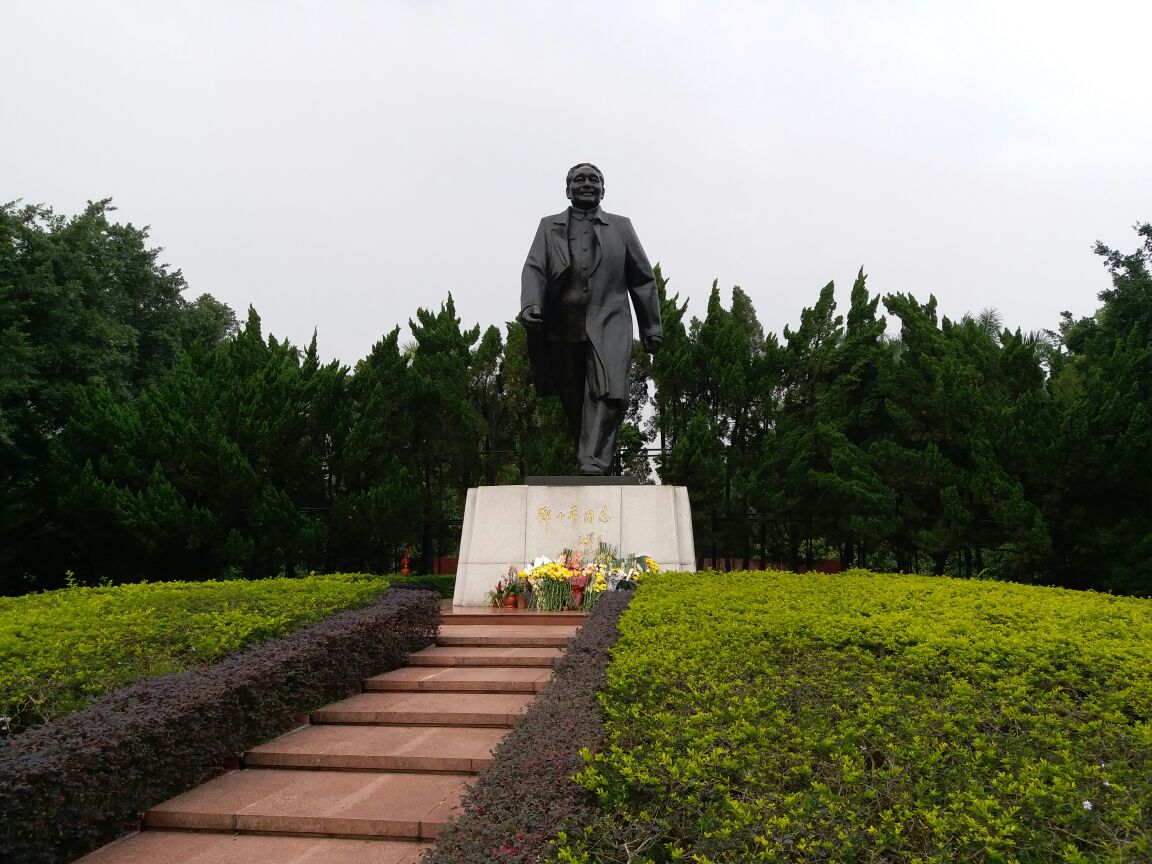 深圳莲花山公园好玩吗,深圳莲花山公园景点怎么样