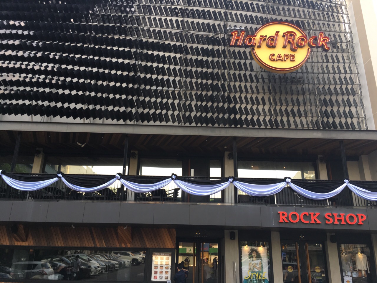 2022hard rock cafe美食餐厅,live house氛围非常好.爱尔.