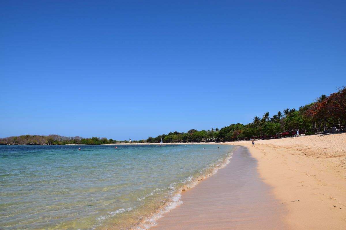 巴厘岛金巴兰海滩好玩吗,巴厘岛金巴兰海滩景点怎么样