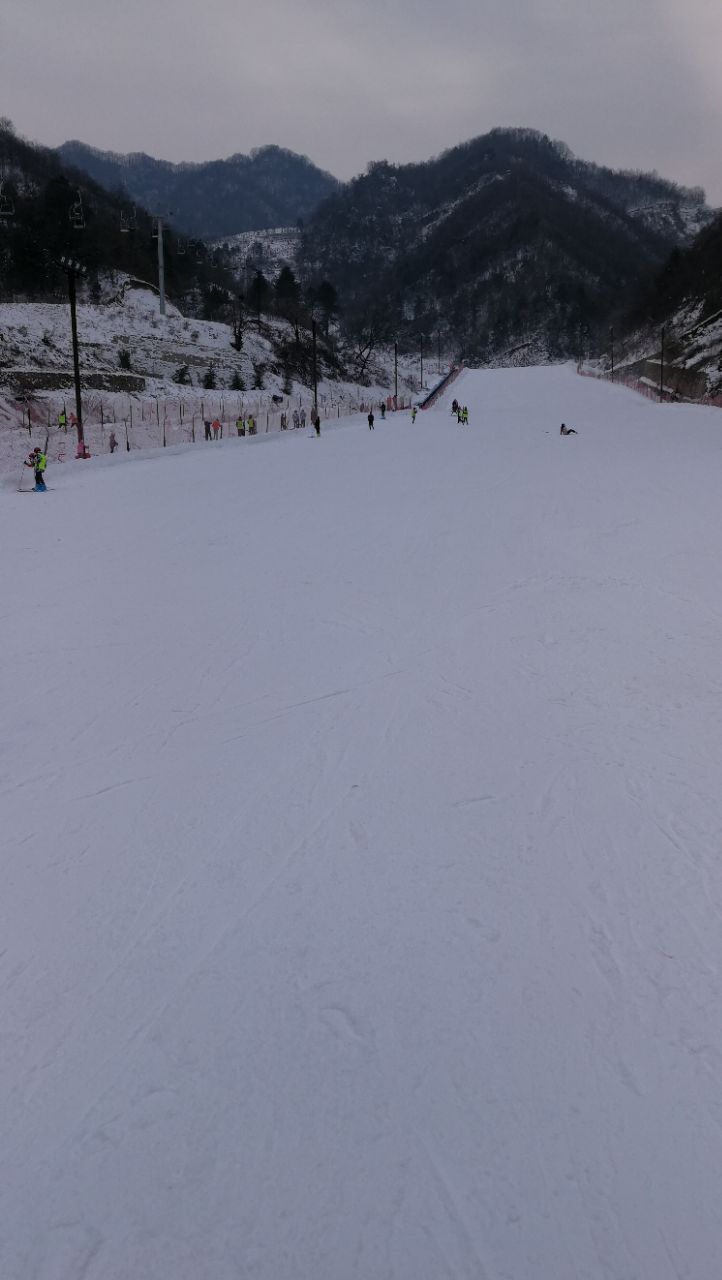 柞水九天山国际滑雪场攻略,柞水九天山国际滑雪场门票/游玩攻略/地址