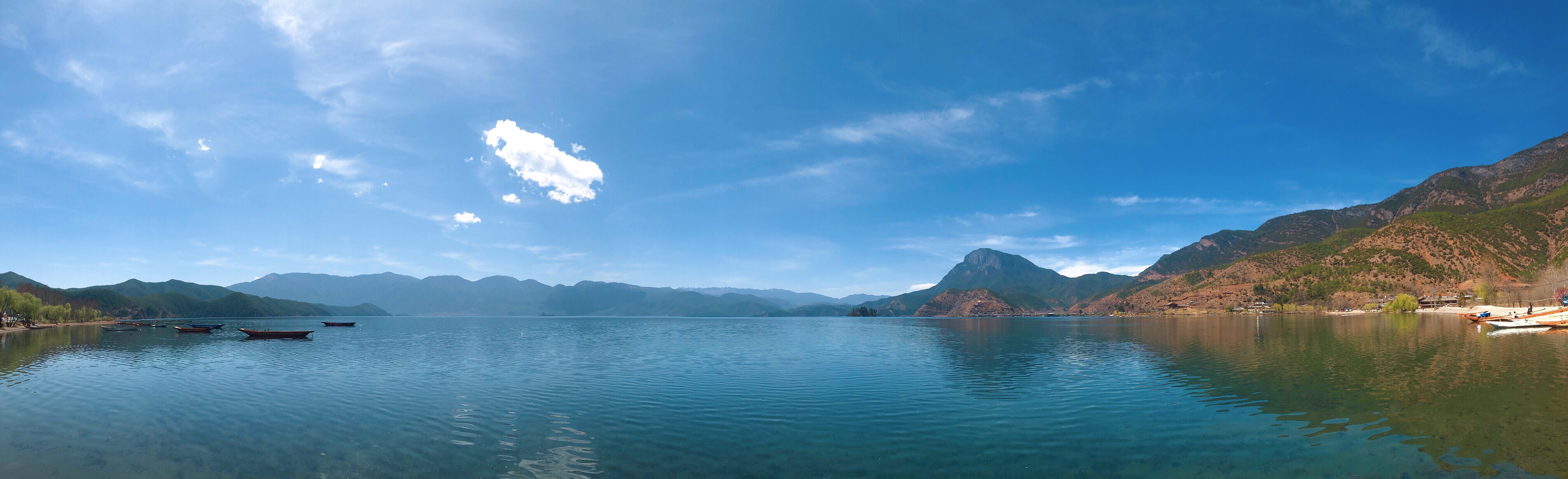 泸沽湖观景台