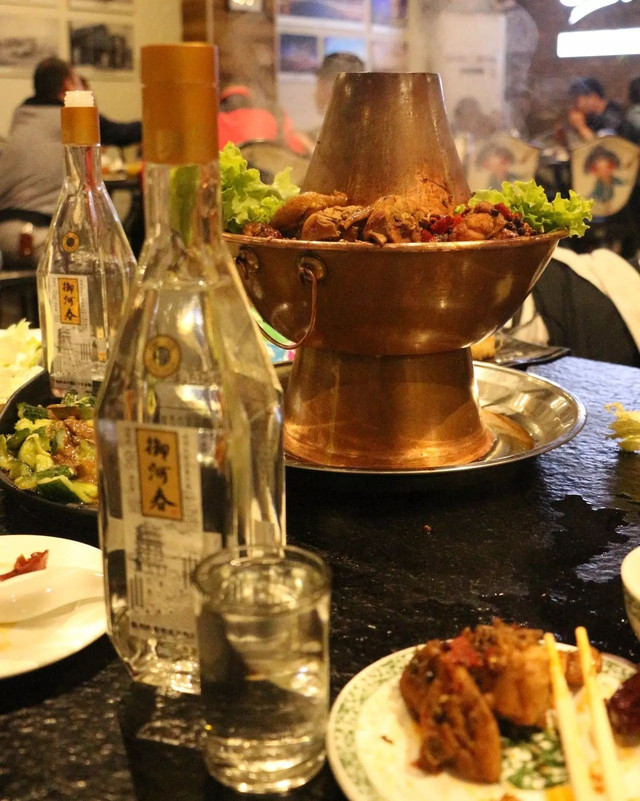 吃火锅鸡,赠沧州历史经典白酒御河春