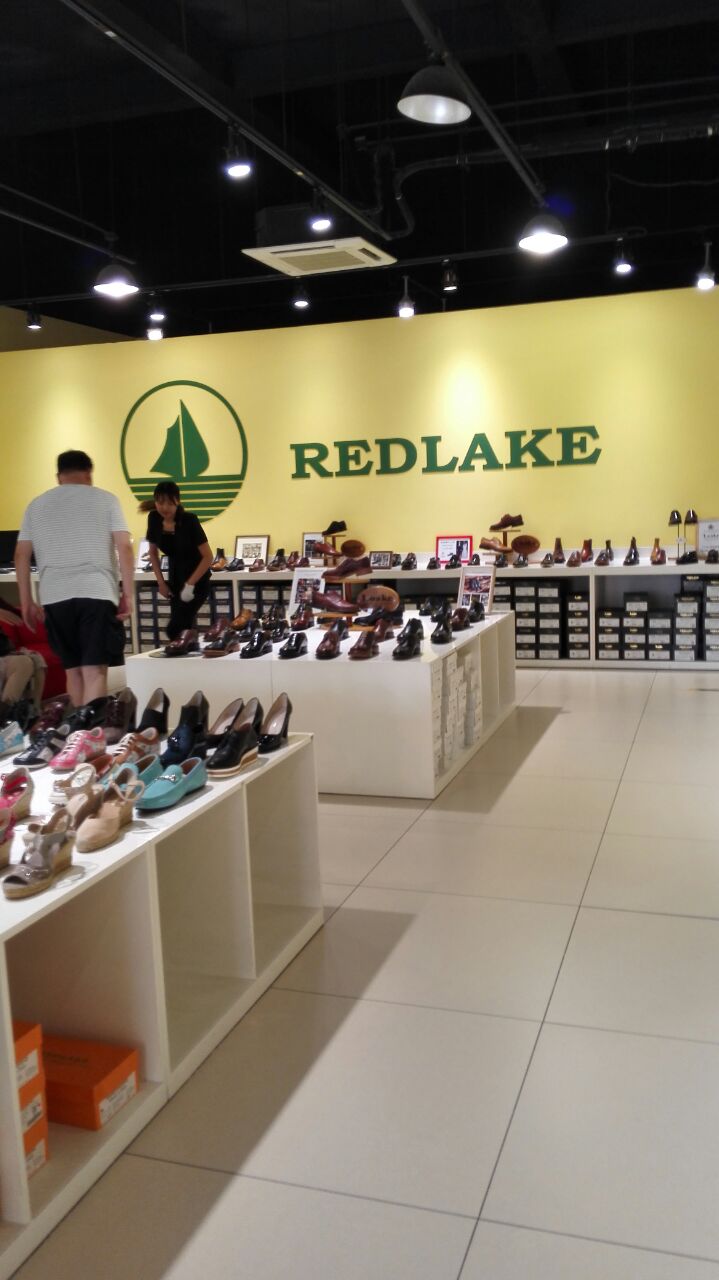 redlake(新燕莎奥特莱斯店)