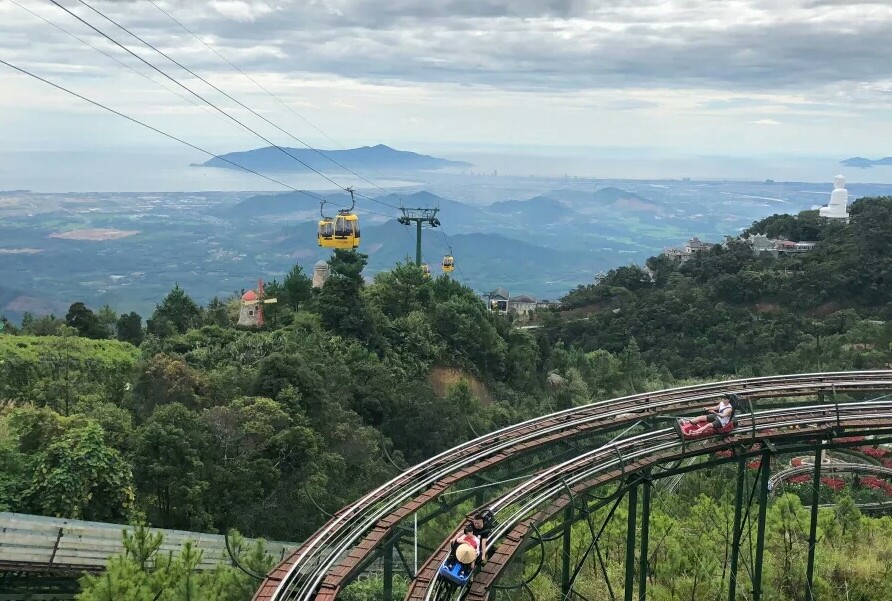 巴拿山