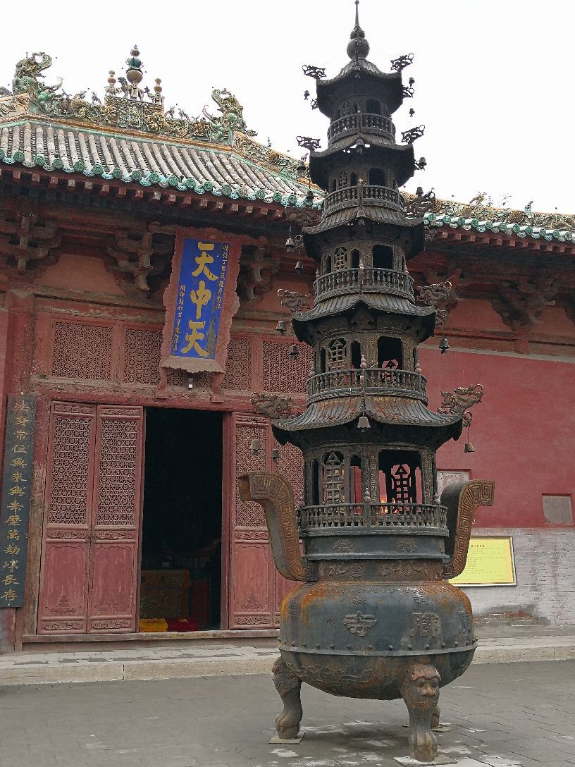 
广胜三绝之一的飞虹塔在上寺,水神庙壁画在下寺,赵城金藏没法