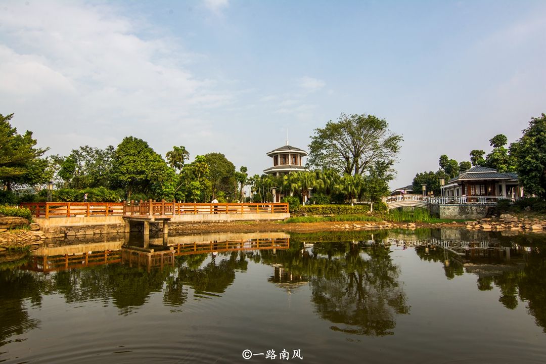 比较推荐岛个三个岭南特色园林-水墨园,叠翠园和揽胜园,三大园林古风