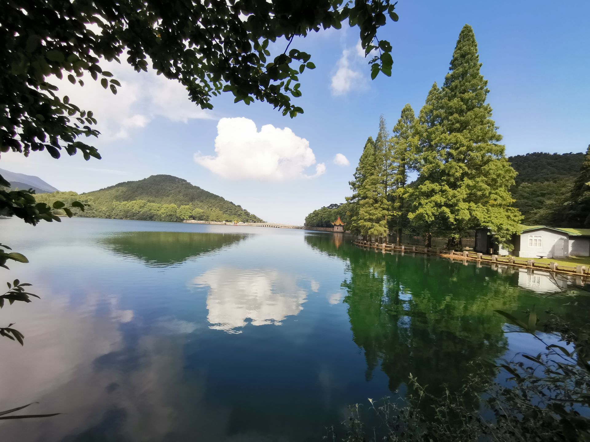 芦林湖