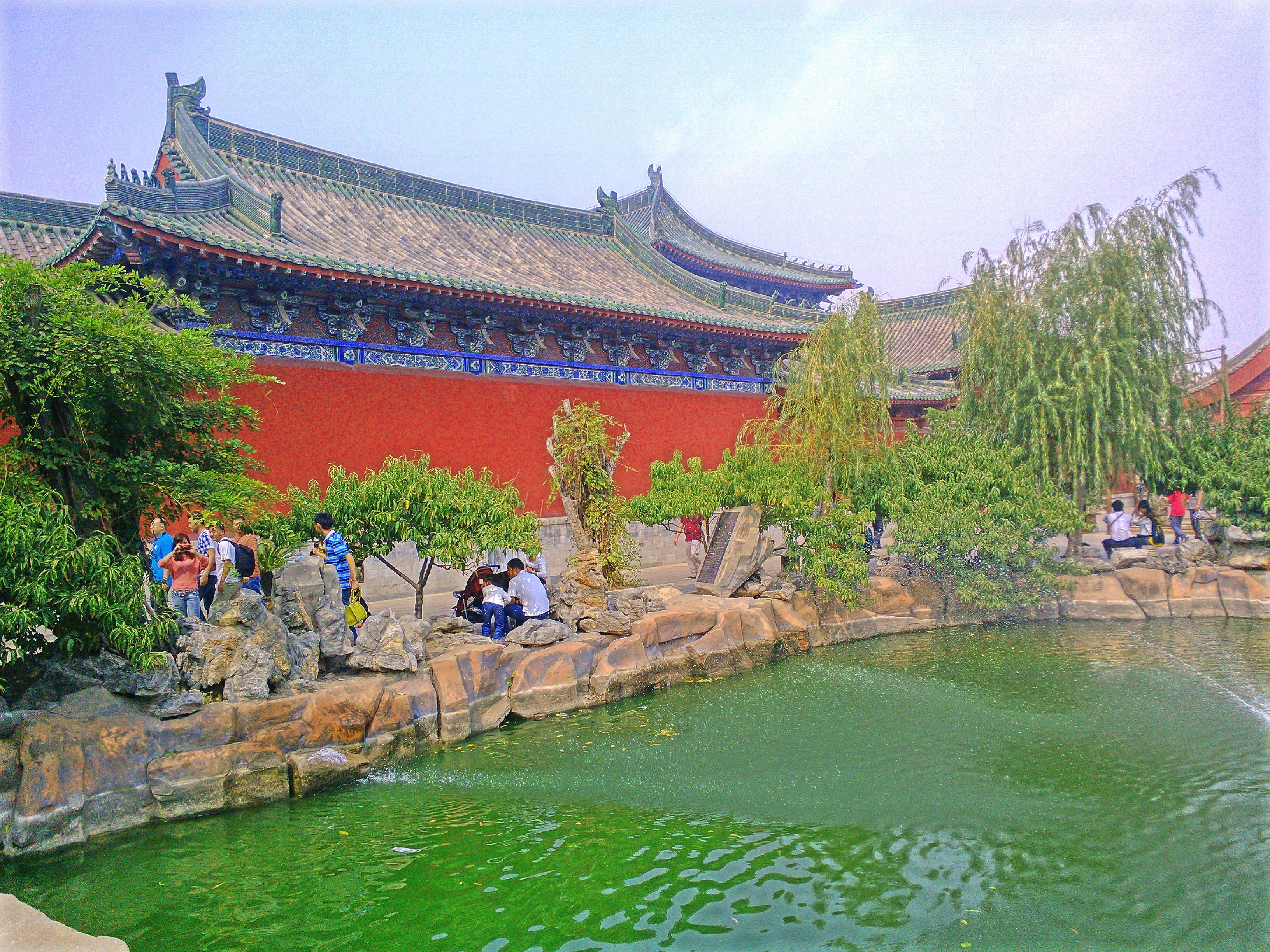 潜龙宫
