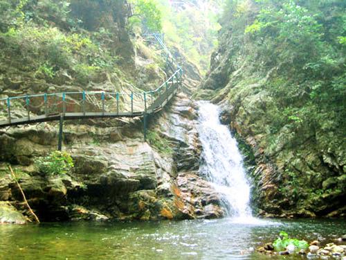 九龙潭风景区