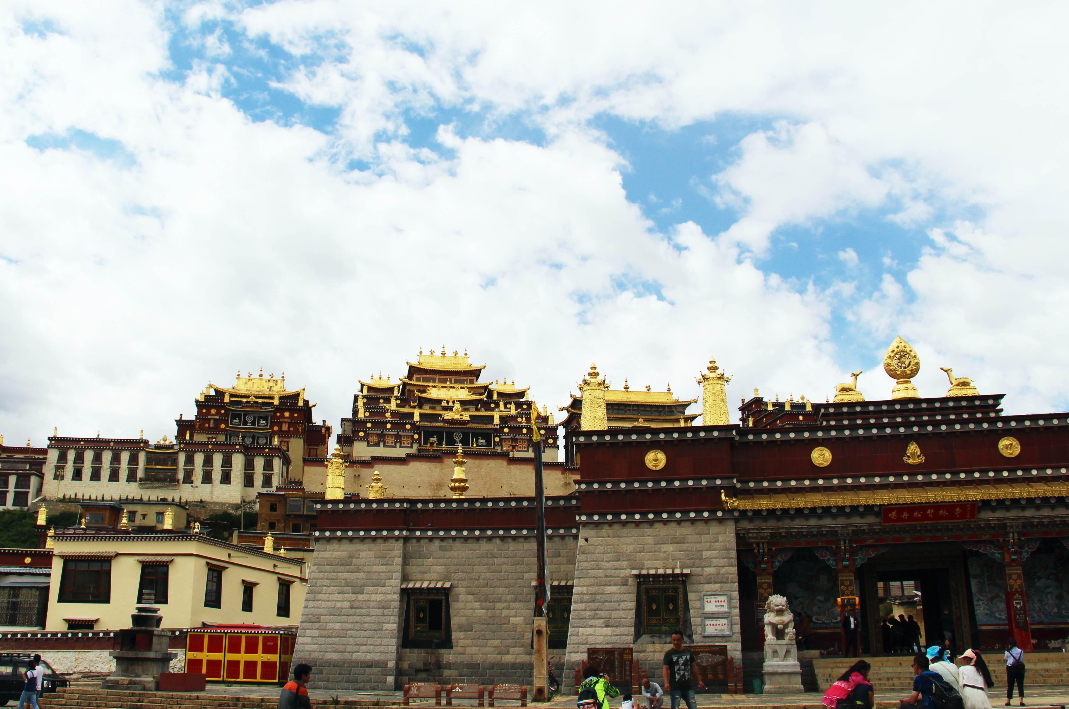 香格里拉噶丹松赞林寺攻略,香格里拉噶丹松赞林寺门票/游玩攻略/地址