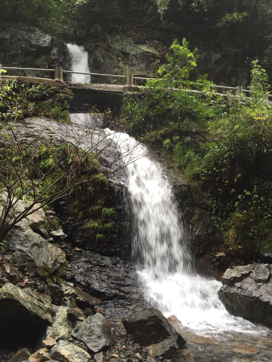 夏霖九天银瀑风景区