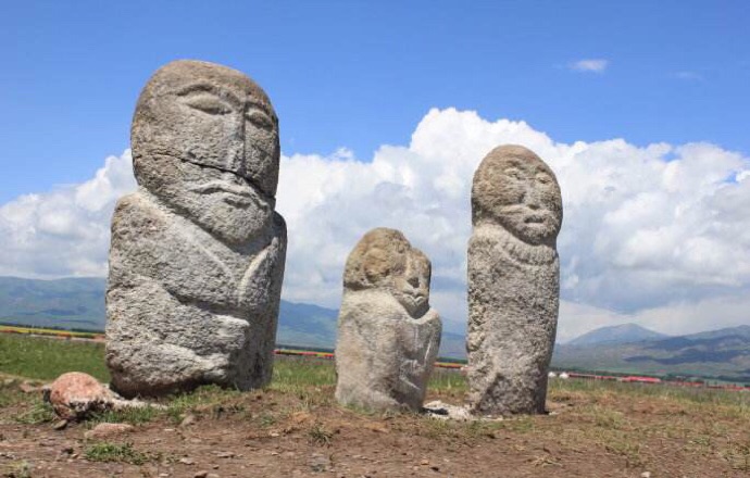 昭苏草原石人风景区攻略,昭苏草原石人风景区门票/游玩攻略/地址/图片