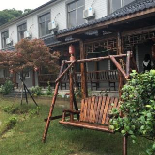 安吉夏阳修竹湖生态庄园