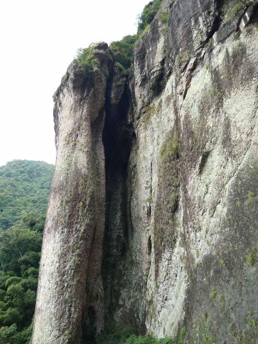 菜溪岩