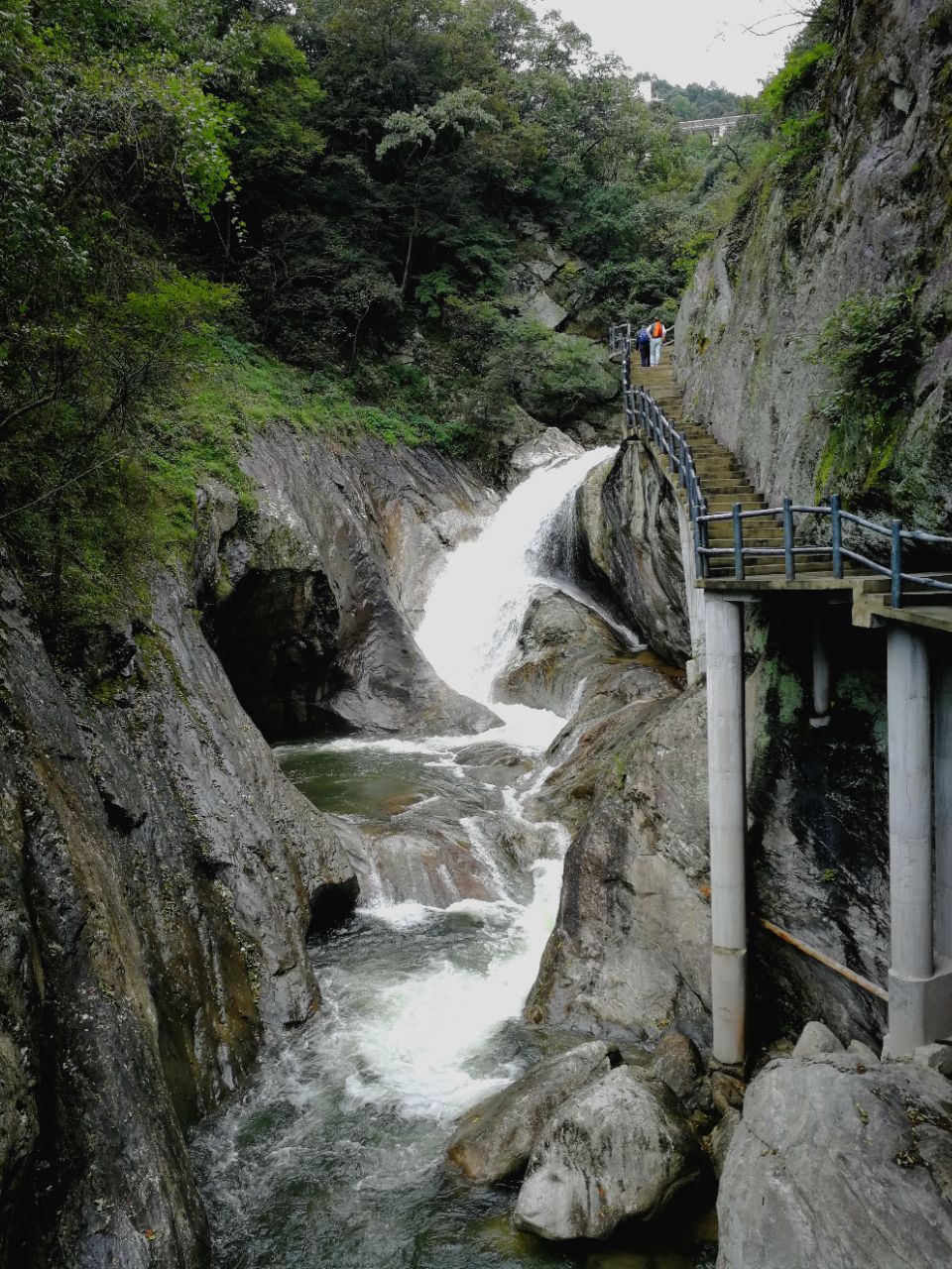 湖北英山大别山南武当旅游区