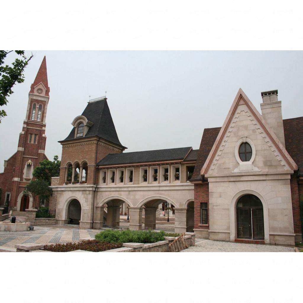 入住九龙湖公主酒店,可免费游览公主小镇.