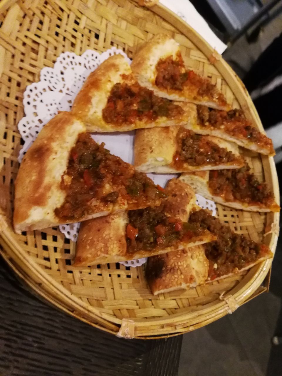 2021那时新疆·乌孙(虹桥南丰城店)美食餐厅,玛格丽特打卤馕,饼脆底薄
