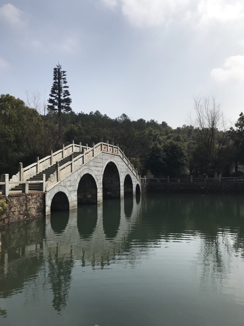 苏州旺山九龙潭风景区