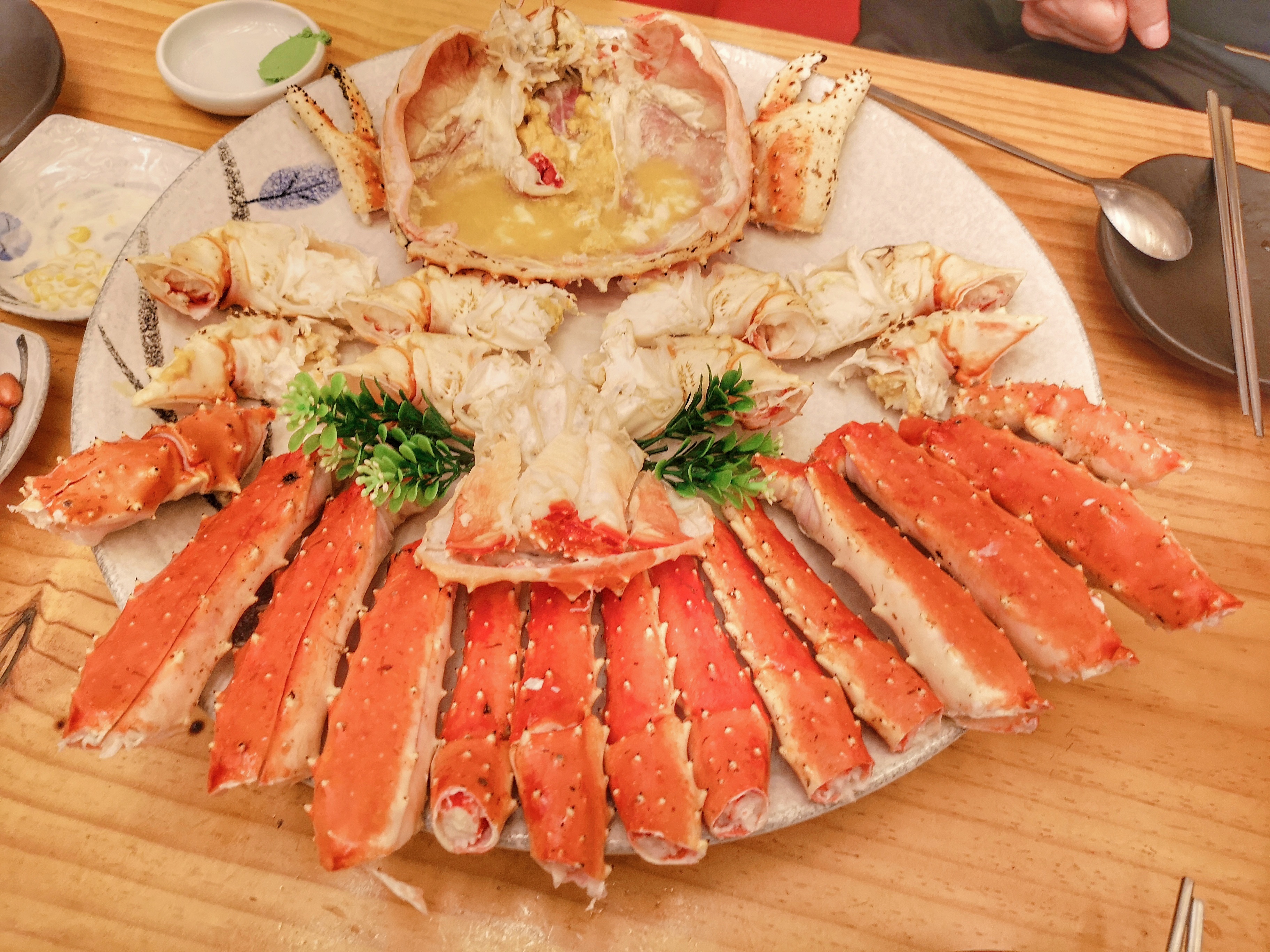 (19)济州岛美食行的第二顿"帝王蟹"大餐,依旧跟随"美食指南"的指引,粗