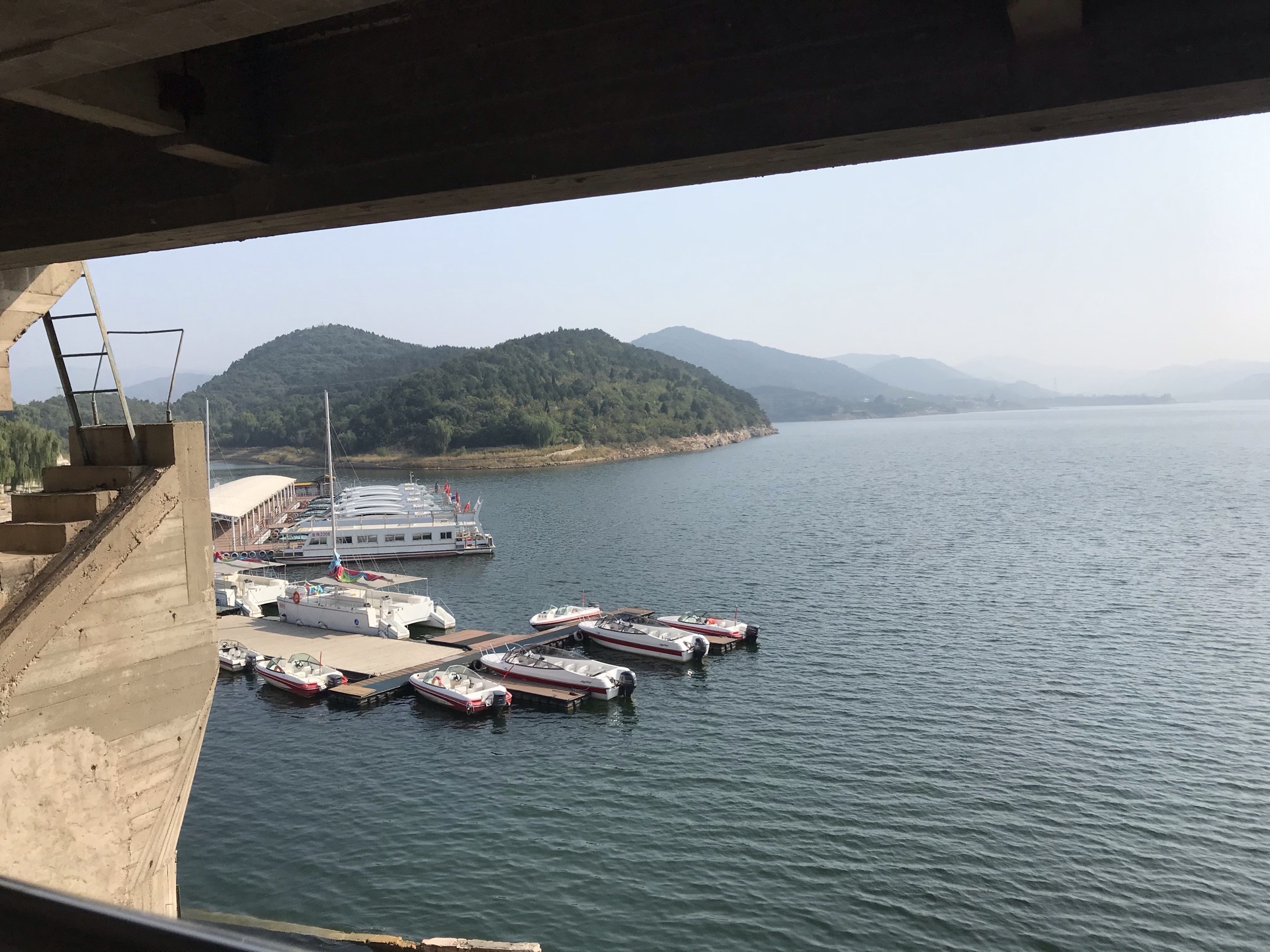 没想到北京竟然还有这个美丽的景区,金海湖景区,可以自驾车,也可以