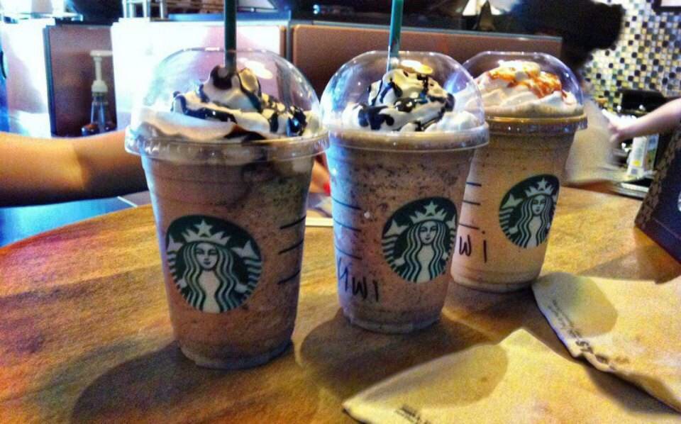 星巴克(世界广场店)