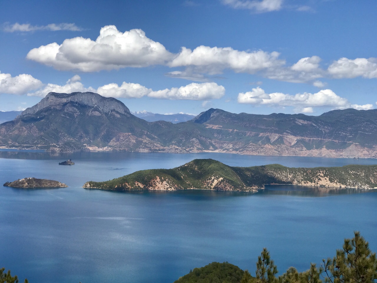 泸沽湖观景台