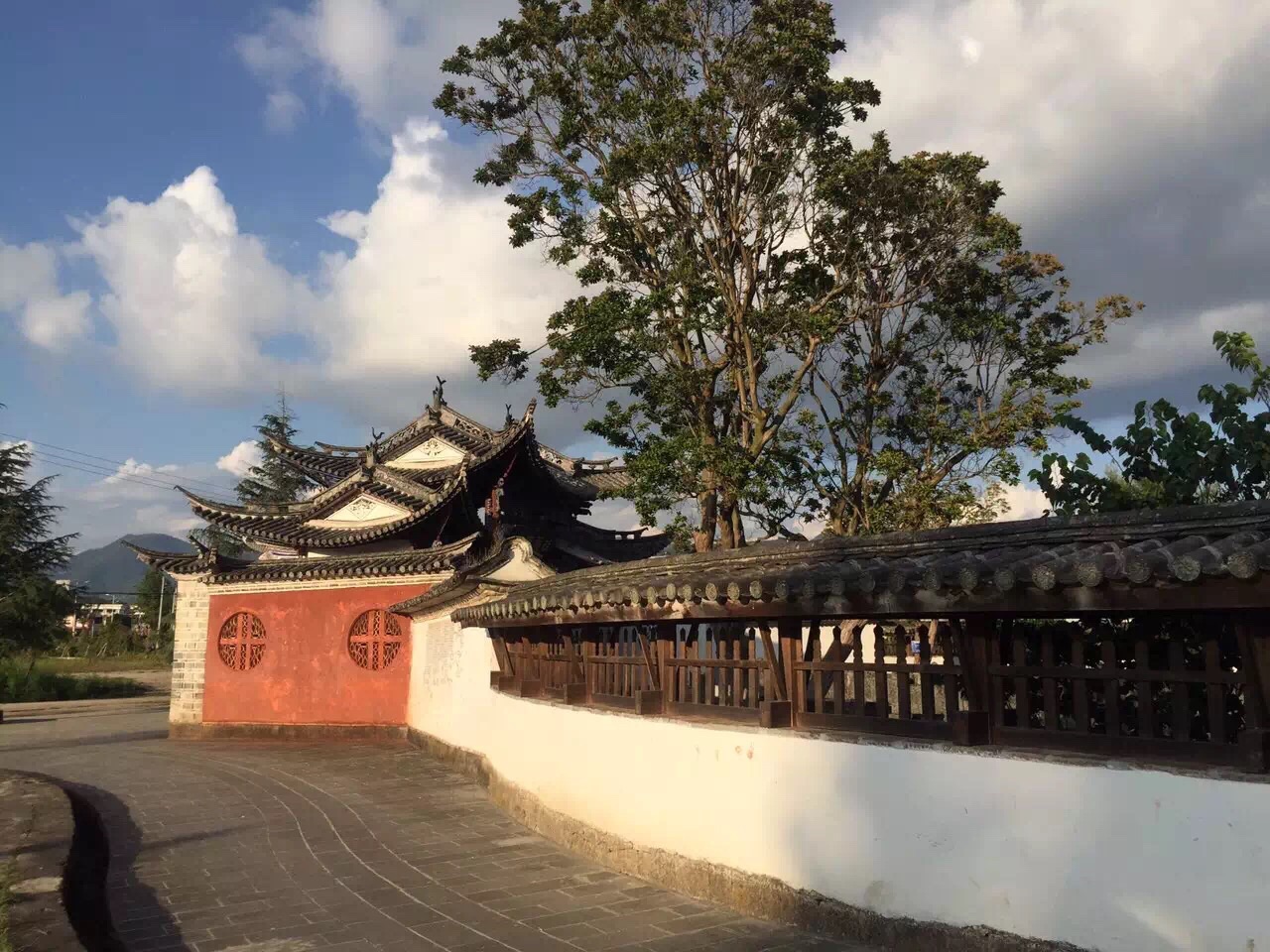 中天寺是腾冲著名的寺庙之一,始建于明代崇祯八年(公元1635年),清代