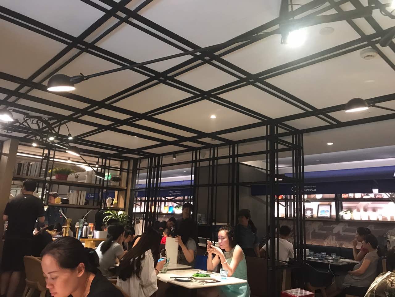 港丽餐厅(西单大悦城店)