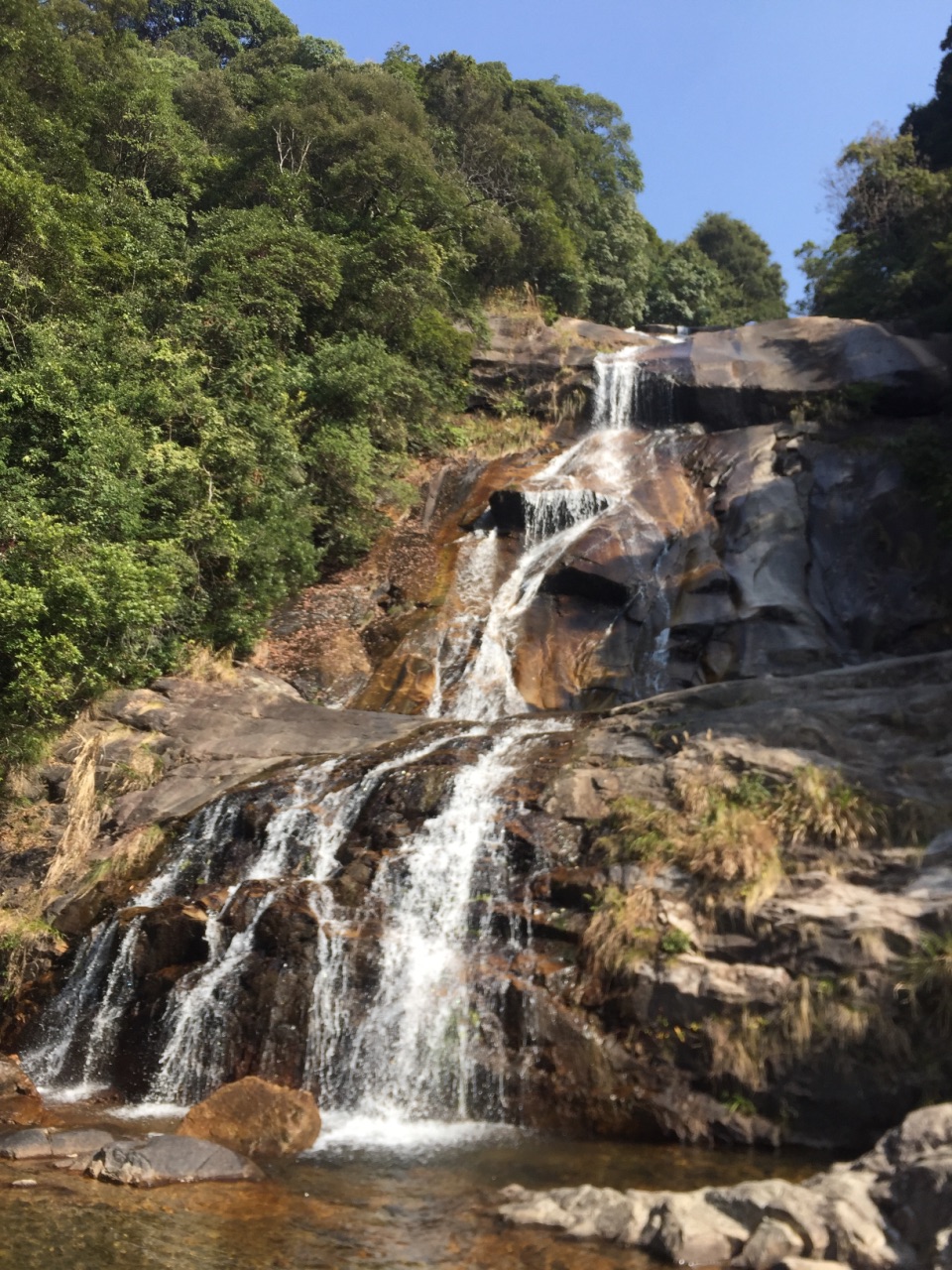 梁野山
