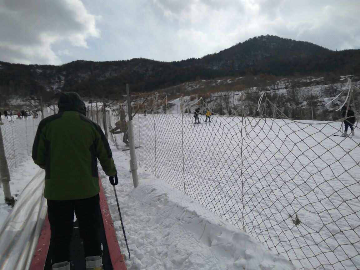 威虎山滑雪场