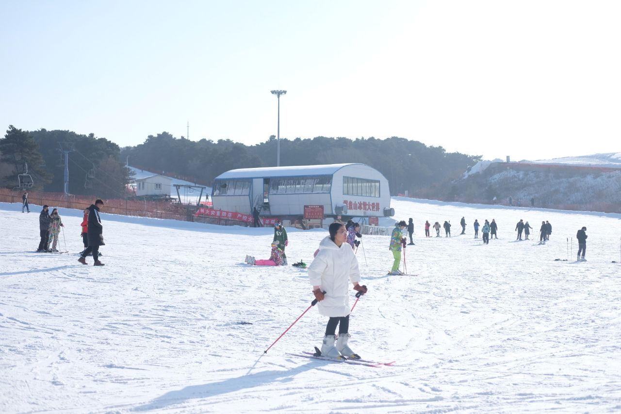 沈阳棋盘山滑雪场
