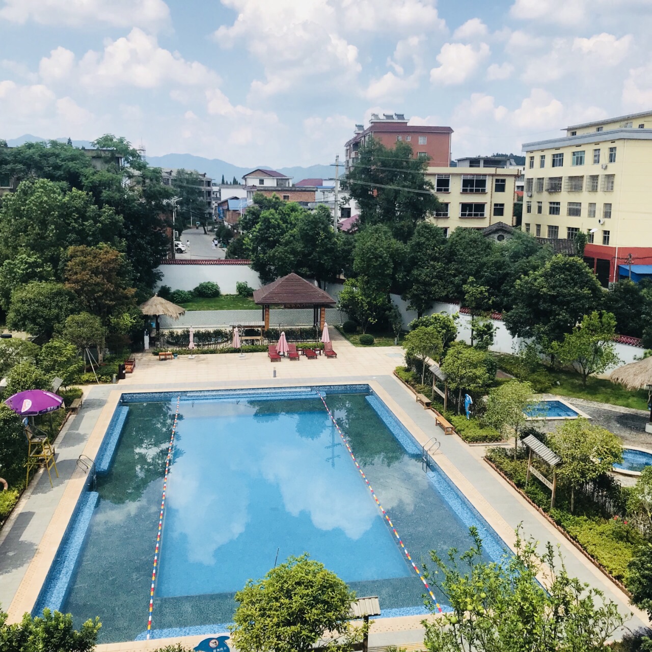 铜鼓景泰酒店燕鸣温泉好玩吗,铜鼓景泰酒店燕鸣温泉样