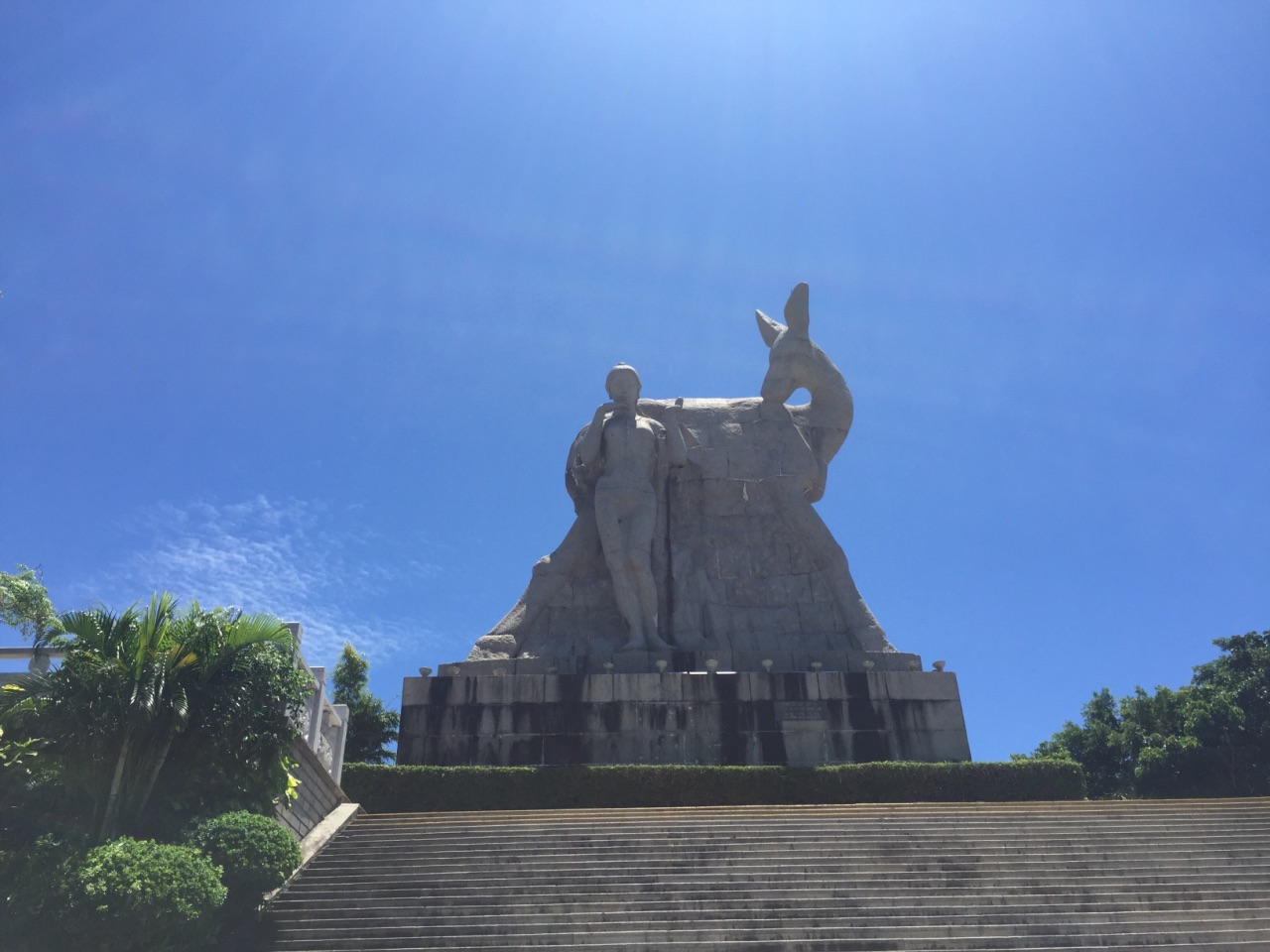鹿回头风景区