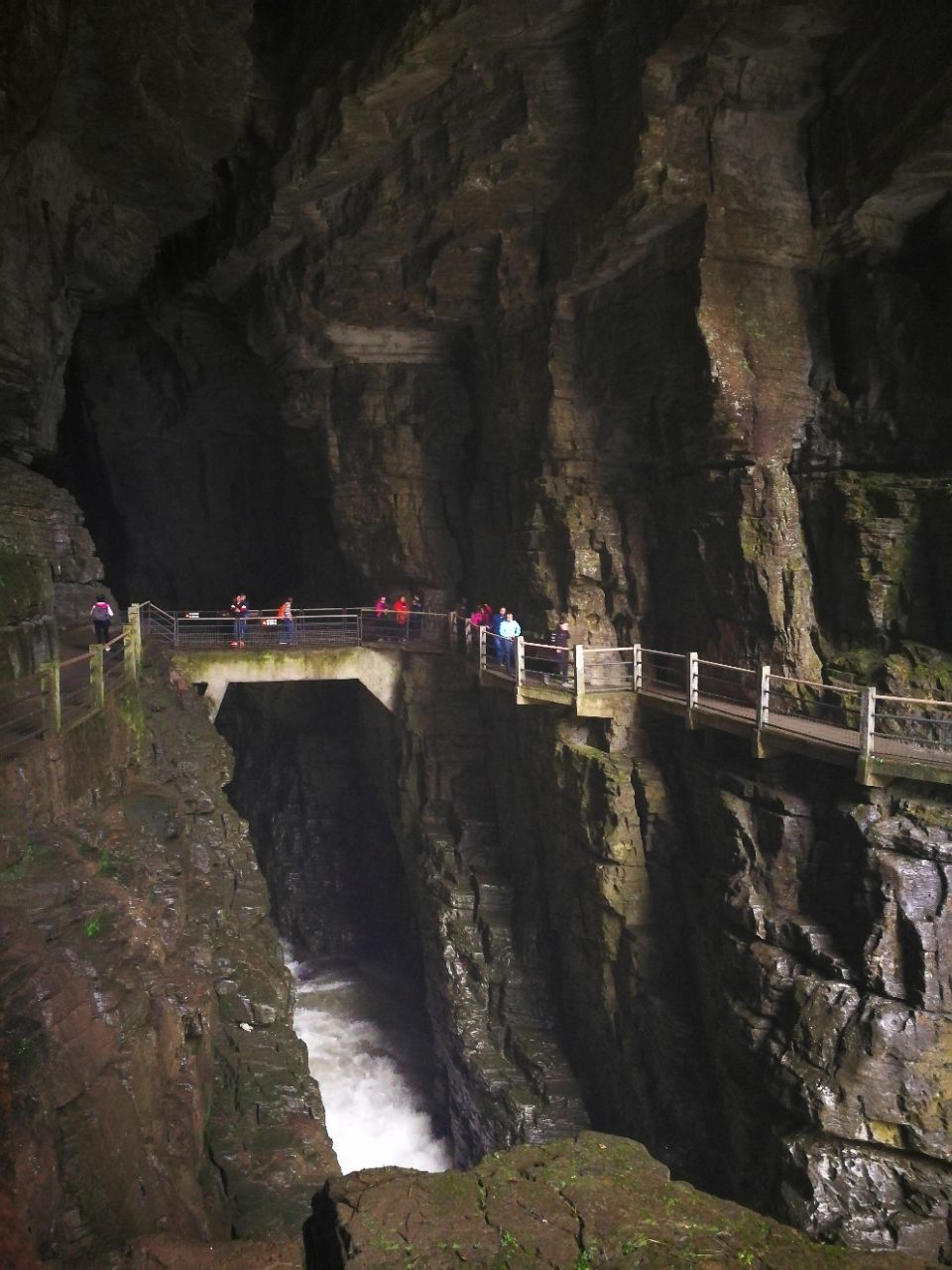 腾龙洞风景区