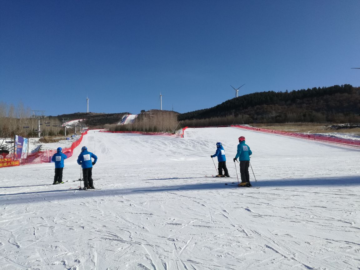 齐齐哈尔奥悦碾子山国际滑雪场门票/游玩攻略/地址/图片/门票价格