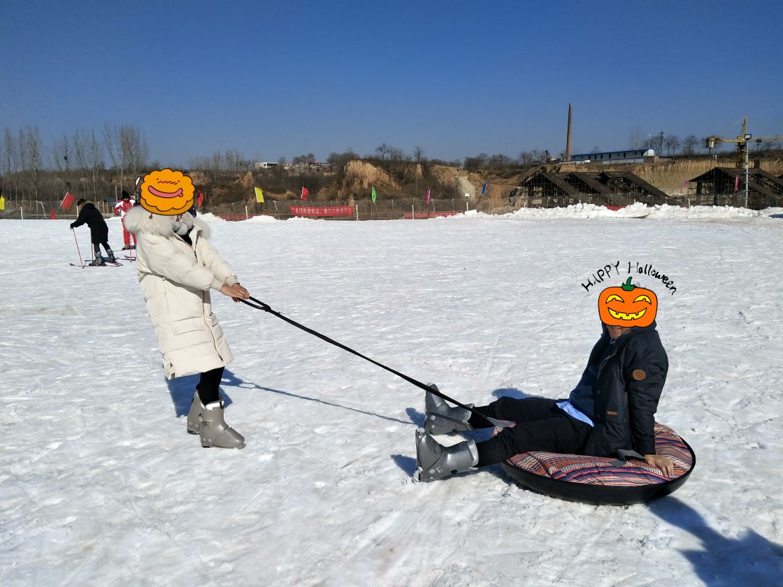 新郑龙泉国际滑雪场好玩吗,新郑龙泉国际滑雪场景点样