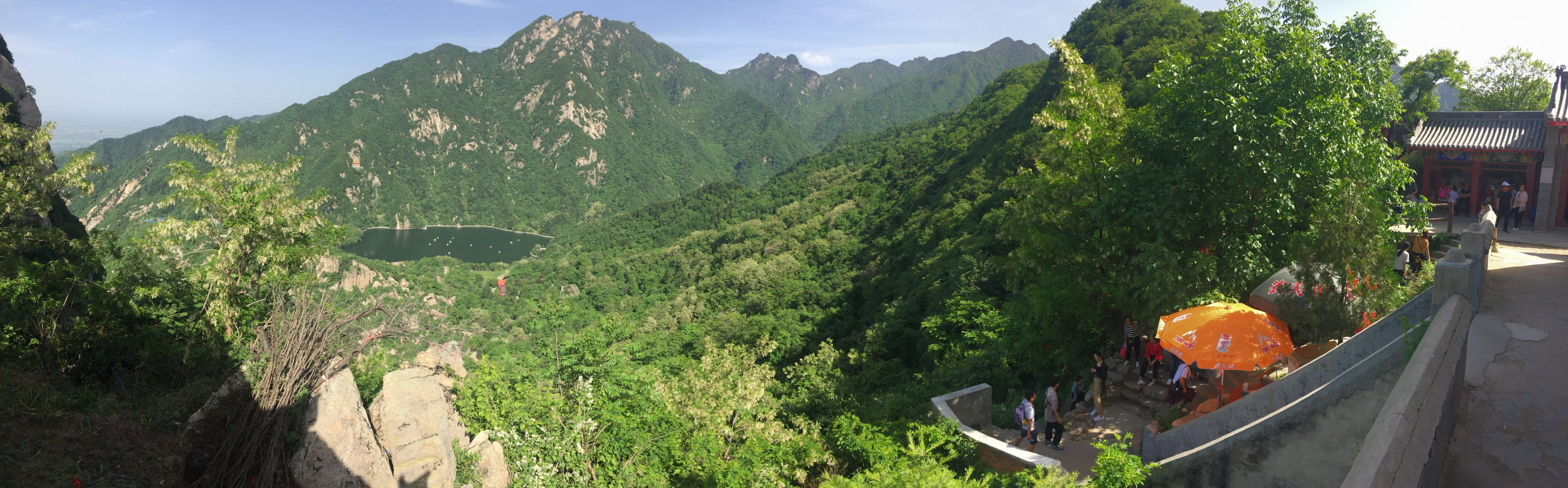 【携程攻略】西安翠华山景点,一家三口春天出游 离一