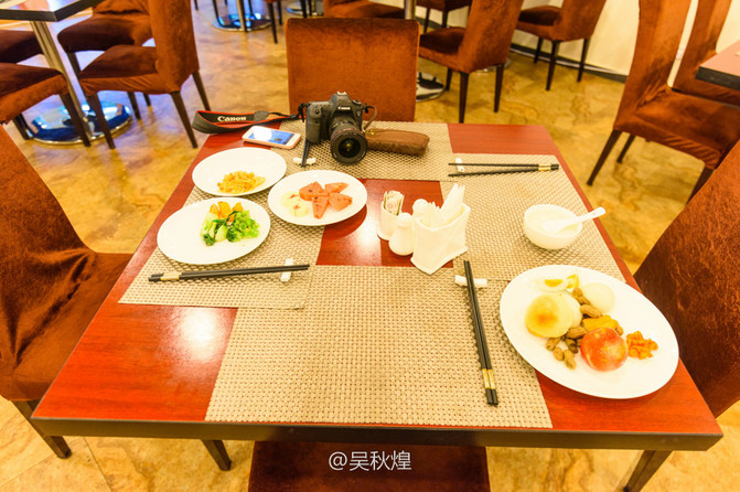 王莲酒店的自助早餐,在版纳次自助早餐,还是蛮不错的,虽然品种不