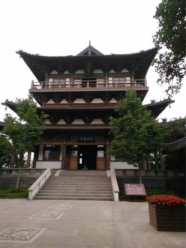 镇江----金山水漫看法海 北固楼上数风流