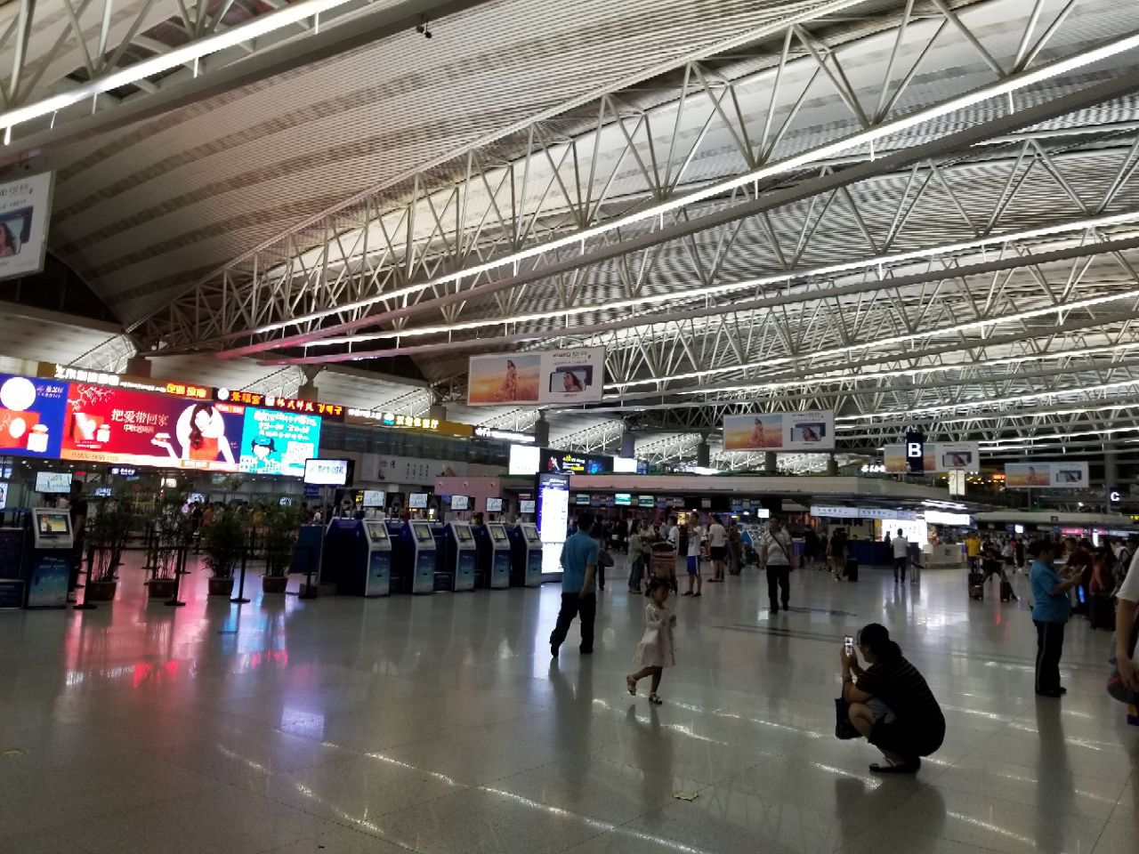 青岛流亭国际机场是山东省的航空枢纽站,客流量甚至大过济南机场