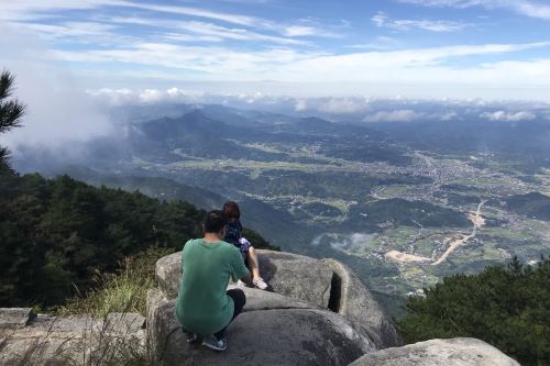 天岳幕阜山国际房车度假旅游营地