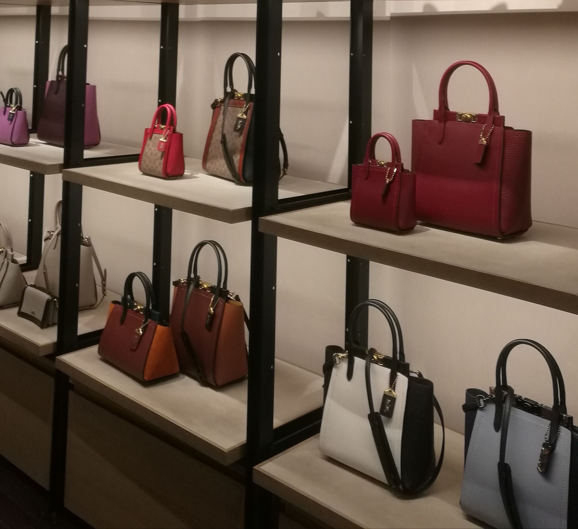 济南coach(恒隆广场店)怎么样/如何去,coach(恒隆广场店)购物好不好
