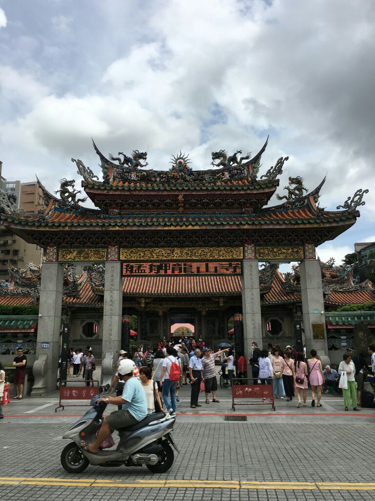 台北艋舺龙山寺攻略,台北艋舺龙山寺门票/游玩攻略