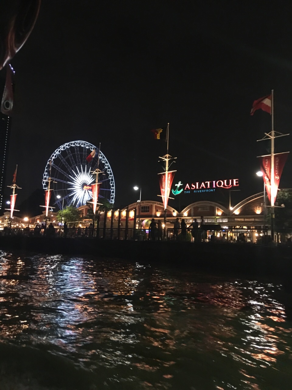 曼谷夜市摩天轮