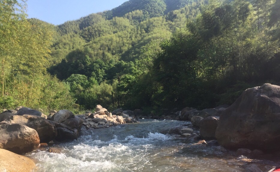 深溪峡谷漂流