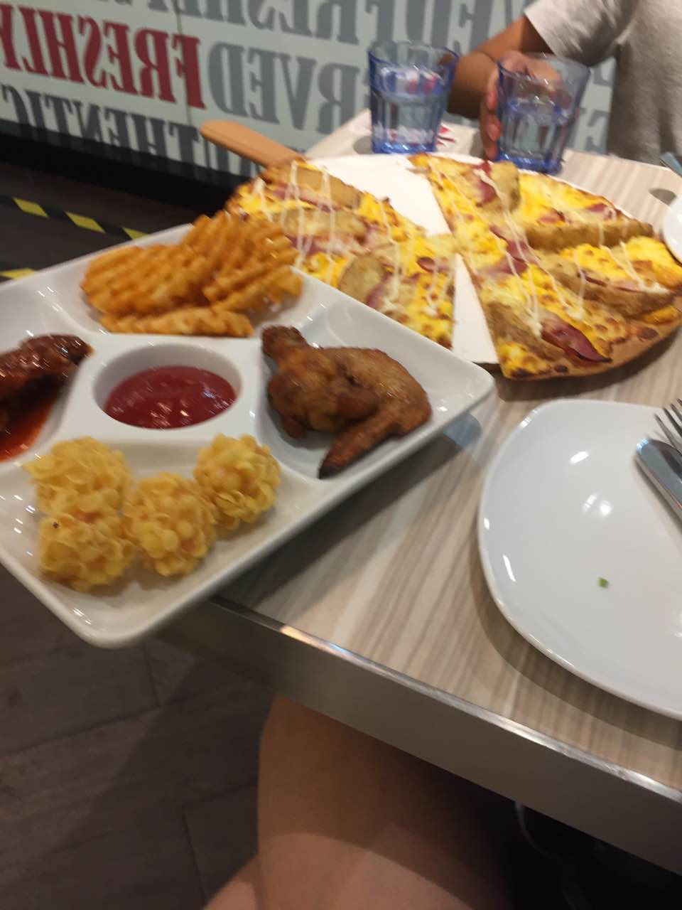 重庆必胜客(巴南万达店)好吃吗,必胜客(巴南万达店)样
