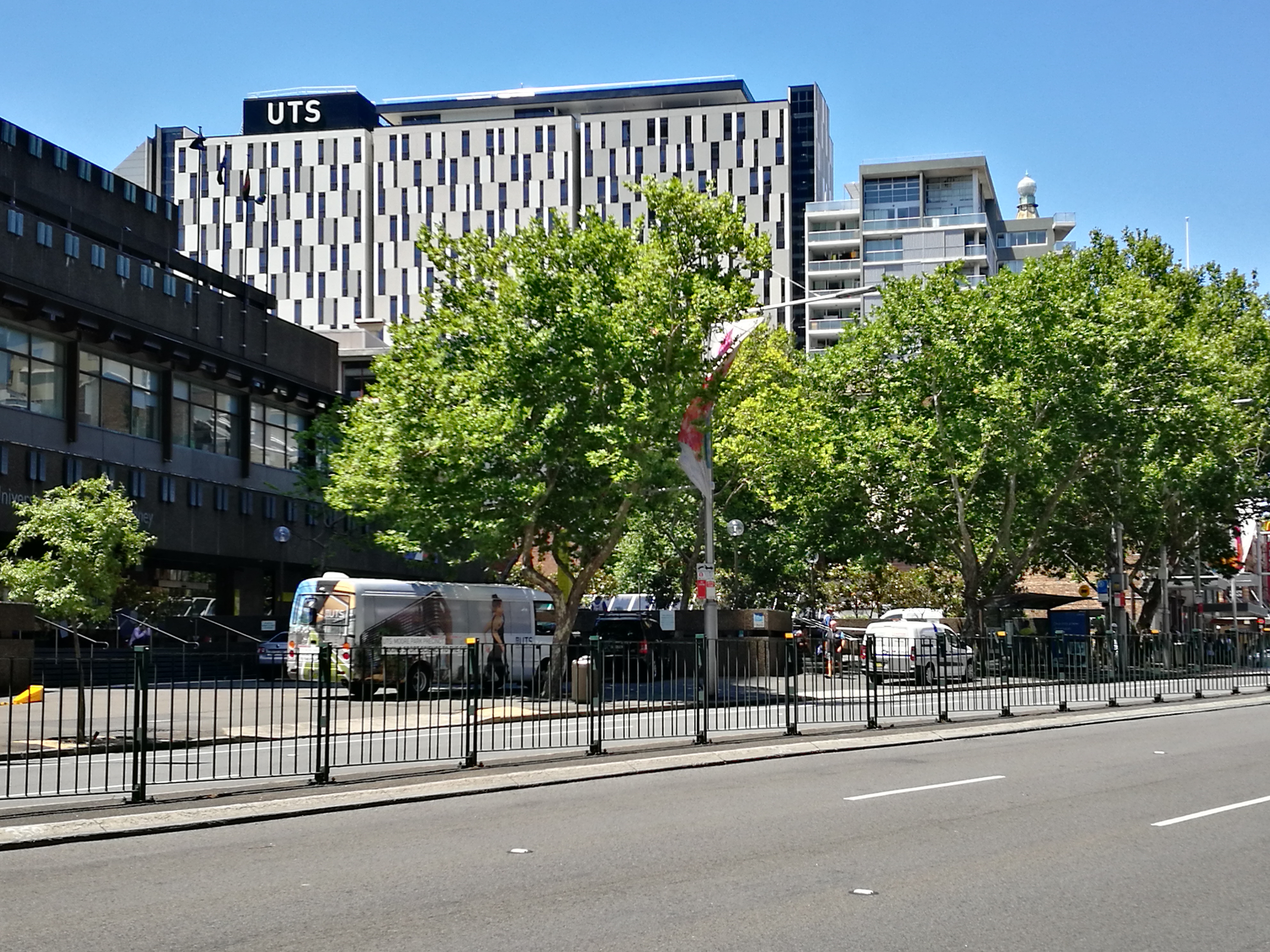 悉尼科技大学