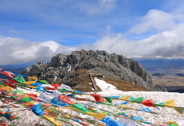 石卡雪山